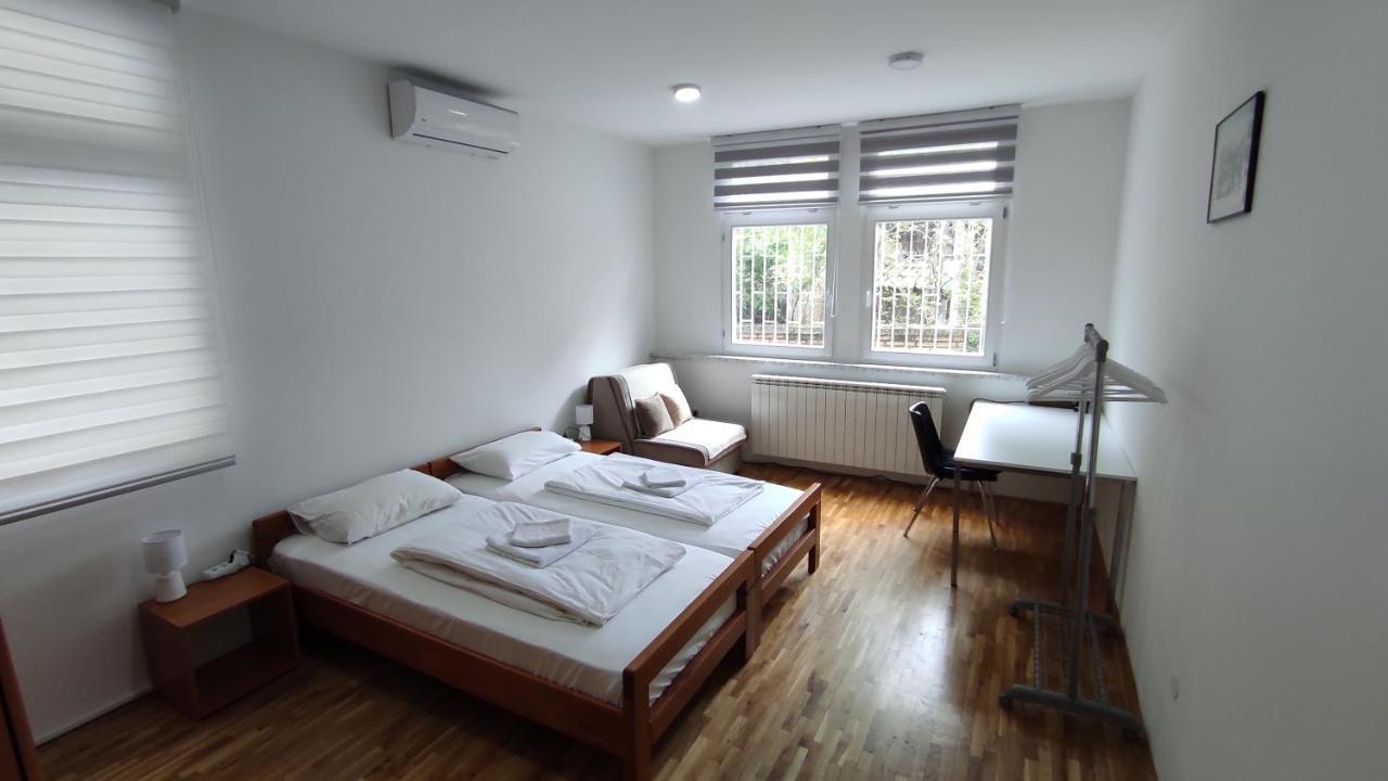 Apartment Mejtas - Center Of Сараево Екстериор снимка